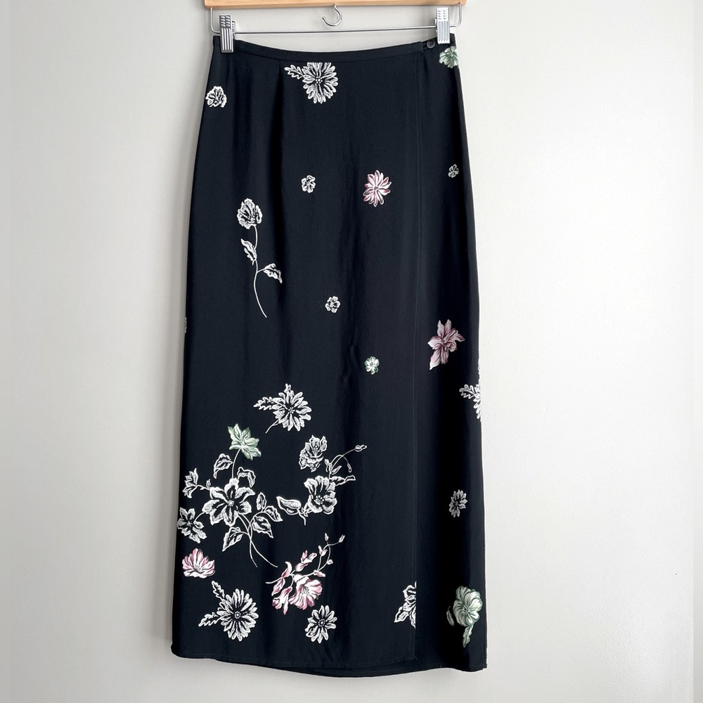 Like New Ann Taylor Wrap Skirt